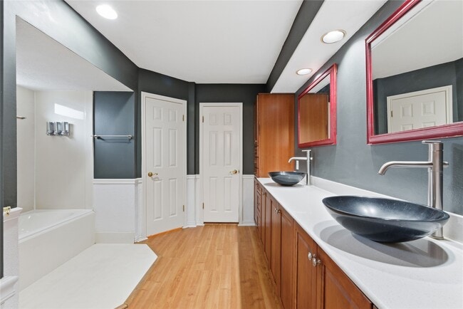 Building Photo - 12635 Ivyforest Dr