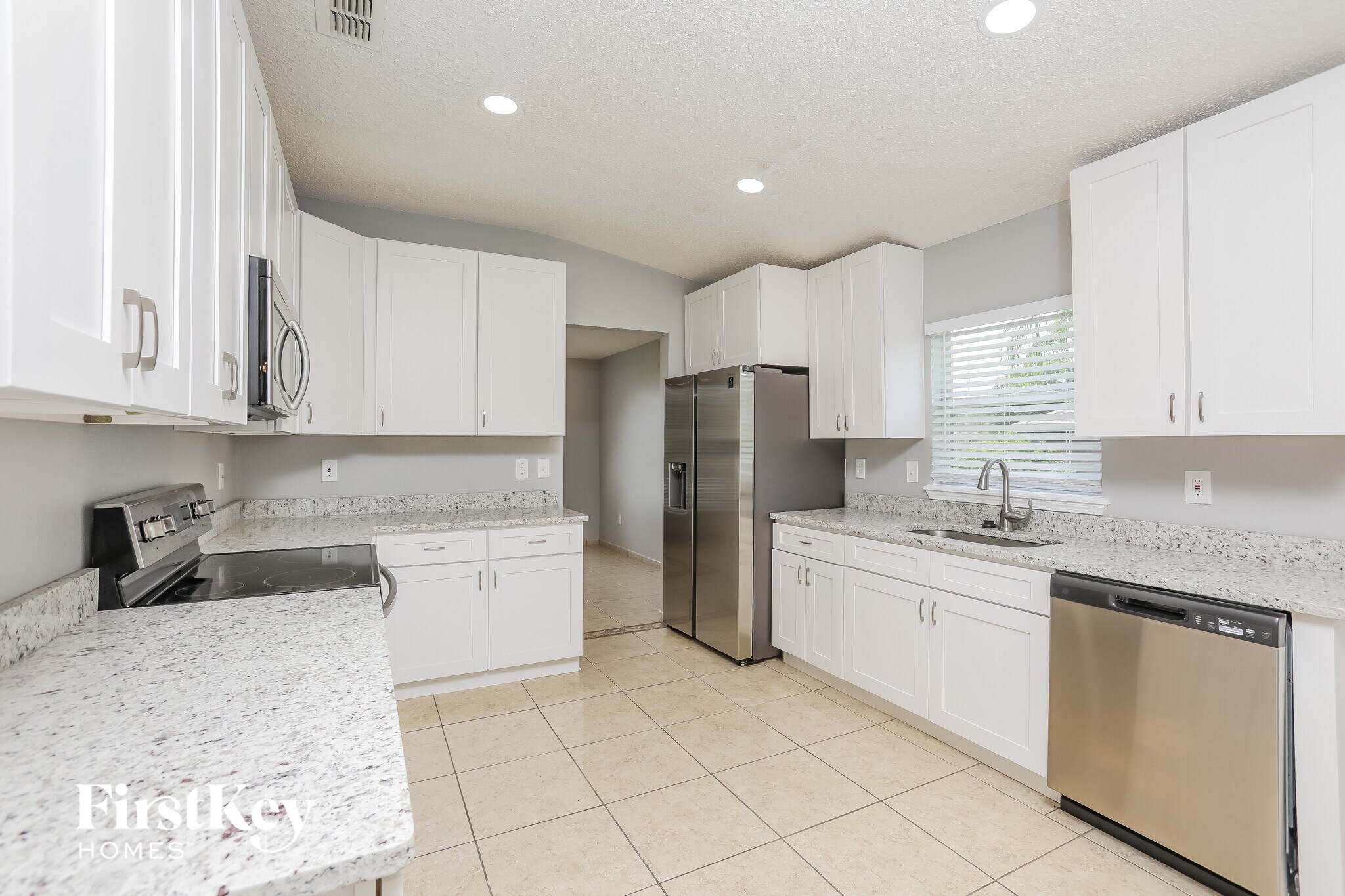 Building Photo - 1739 Crowned Ave