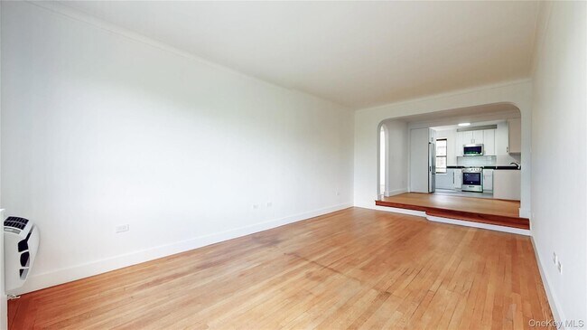 Building Photo - 420 Central Prk W