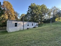 Building Photo - 1415 Eastview Rd