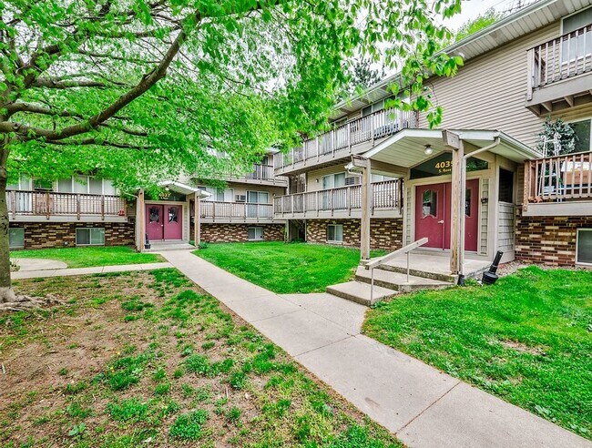 Primary Photo - 4037 S Rose St