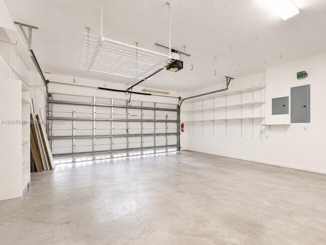 Building Photo - 1319 Croton Ct