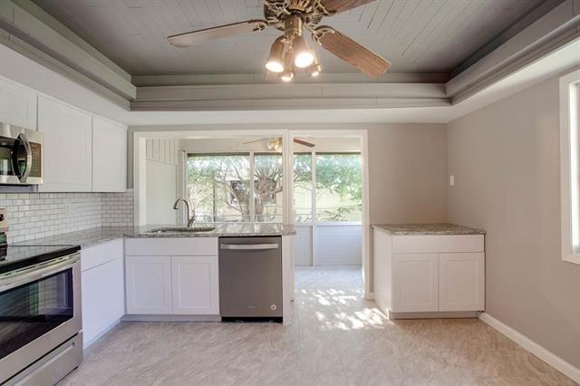 Building Photo - 1320 Cherry Hill Ln