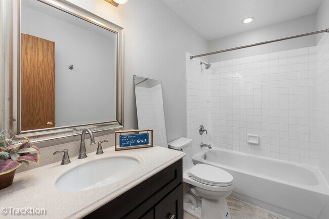 Building Photo - 3081 Barnstable Ct