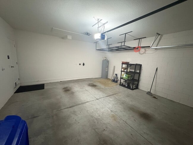 Building Photo - 2409 Martins Run