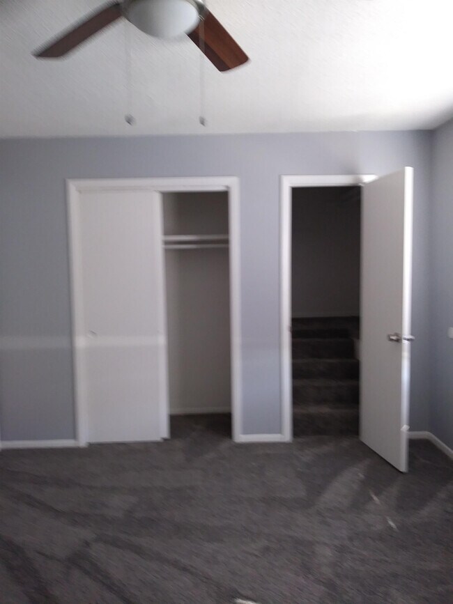 Building Photo - 540 Regal Heights Dr