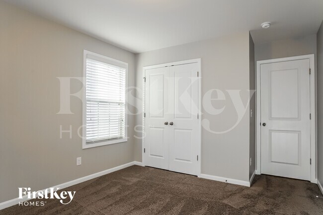 Building Photo - 7224 Laurelshire Dr