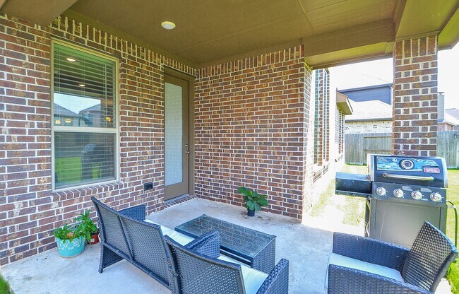 Building Photo - 3711 Lake Falls Dr