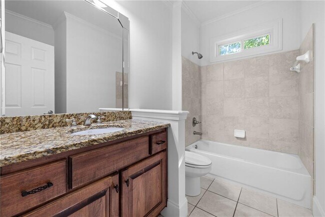 Building Photo - 1475 Boomer Cir