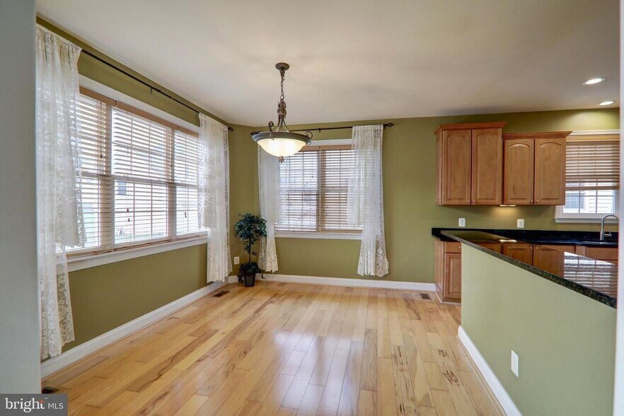Building Photo - 41779 Bristow Manor Dr