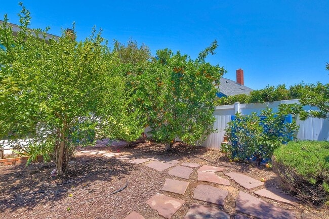 Building Photo - 17521 Hada Dr