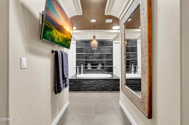 Building Photo - 14812 Long Shadow Ave