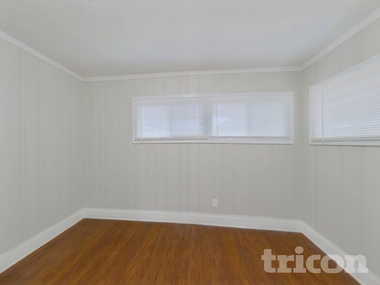 Building Photo - 1141 Dooley Dr