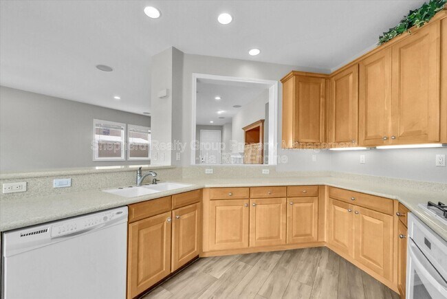 Building Photo - 5730 Autumnwood Ln