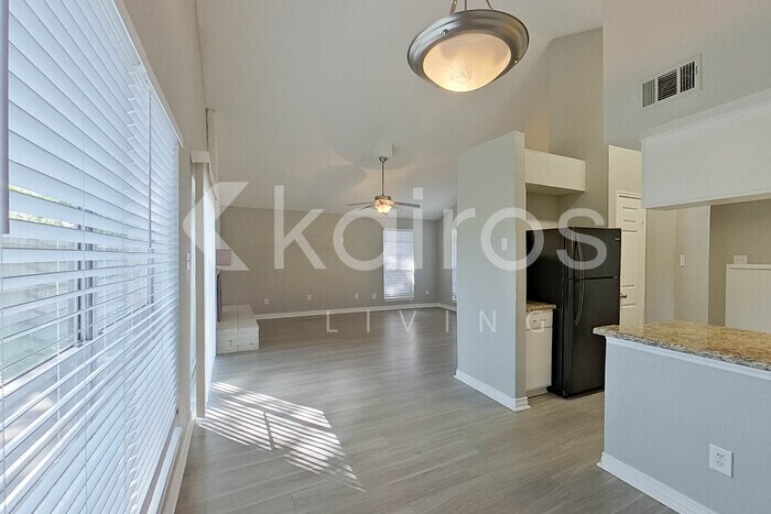 Building Photo - 24138 Landing Way Dr