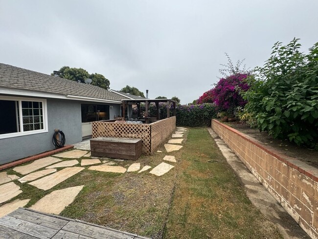 Building Photo - Coming soon!! beautiful spacious 3 bedroom...