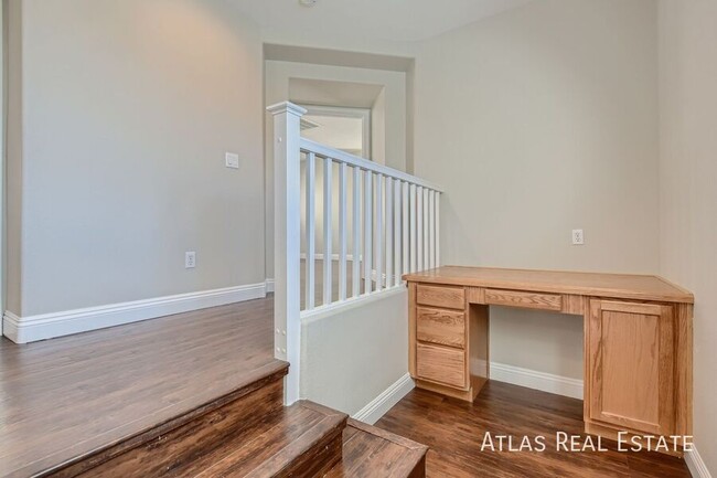 Building Photo - 6522 Chinatown St