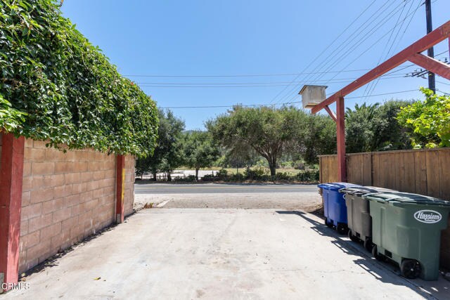 Building Photo - 8111 Santa Ana Rd