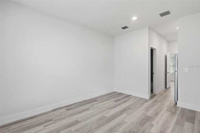Building Photo - 16475 SE 89th Terrace
