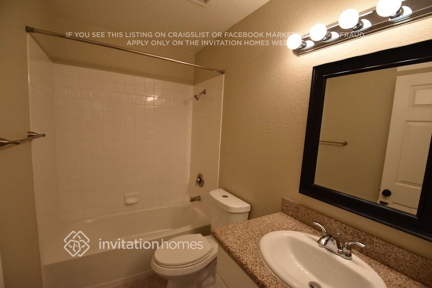 Building Photo - 838 Wave Ct