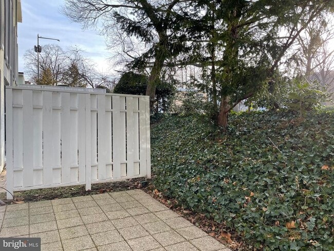 Building Photo - 620 3rd St SW