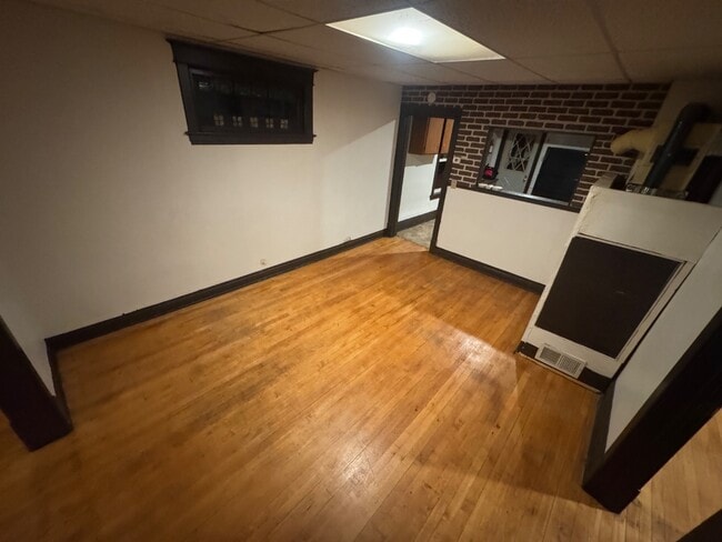 Building Photo - 2628 W 3rd St