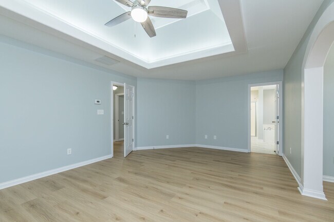 Building Photo - 3056 New River Pl