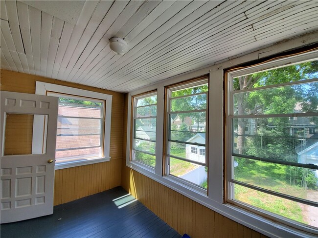 Building Photo - 74 Stewart St