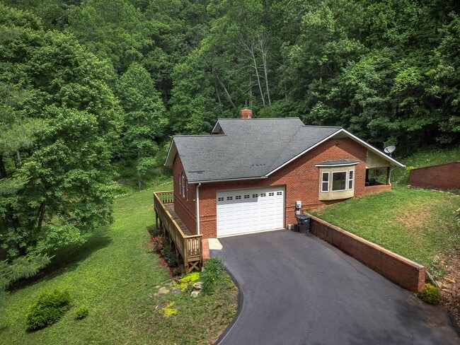 Building Photo - Indian Falls Estates