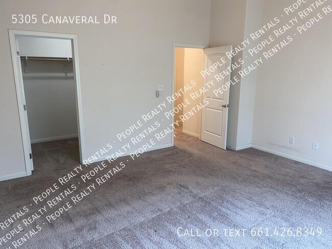 Building Photo - 5305 Canaveral Dr
