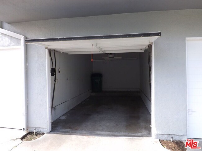 Building Photo - 26953 Jasper