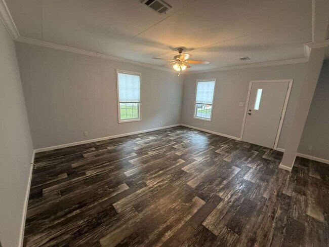 Building Photo - BEAUTIFUL +55 HOA COMMUNITY
