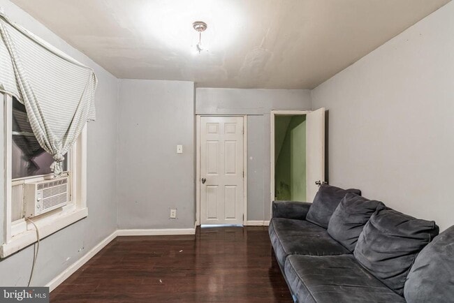 Building Photo - 2316 N 27th St