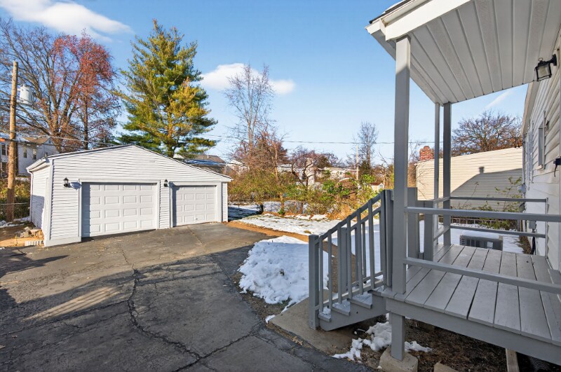 Building Photo - 10765 St Xavier Ln