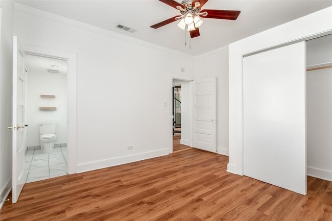 Building Photo - 5406 Worth St