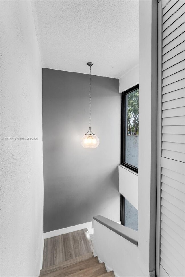 Building Photo - 6608 SW 114th Ave
