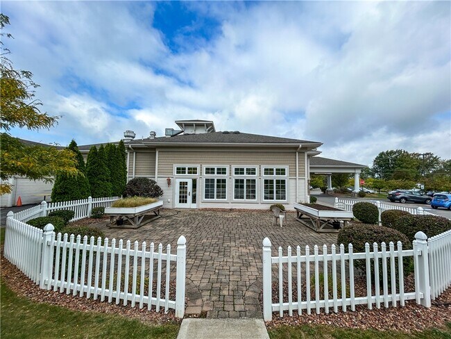 Building Photo - 0 Traditions Pl