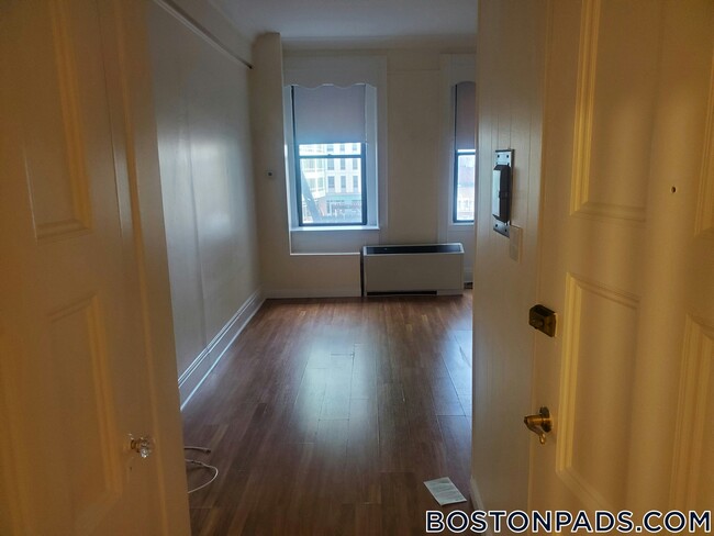 Building Photo - 62 Boylston St