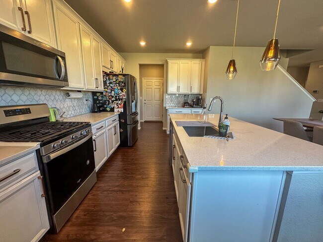 Building Photo - This is what a dream home looks like!