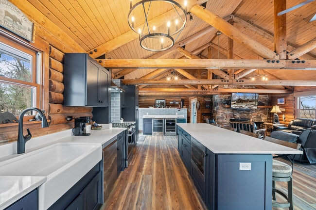 Building Photo - N1508 Wildwood Rd