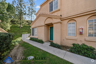Building Photo - 18738 Vista Del Canon