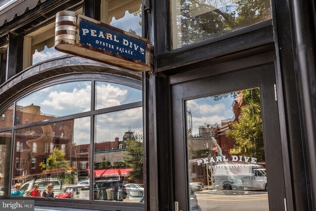 Building Photo - 1530 14th St NW