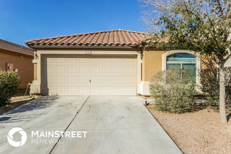 Primary Photo - 37754 N Sandy Dr