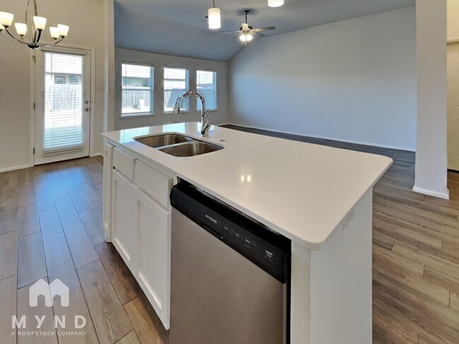 Building Photo - 10625 NW 20th St