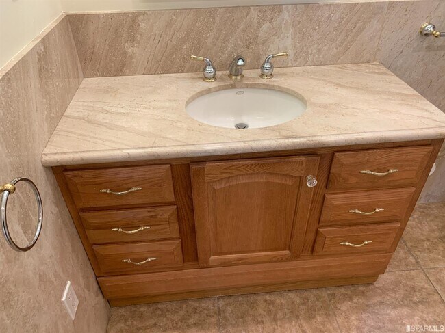 Building Photo - 238 8th Ave