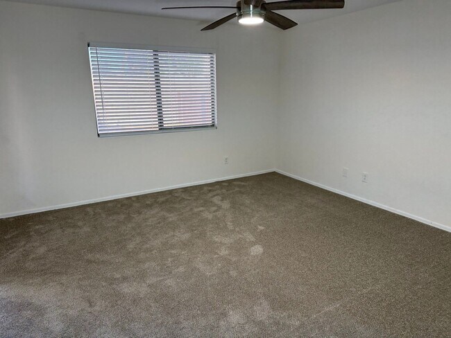 Building Photo - 3922 N Creosote Ct