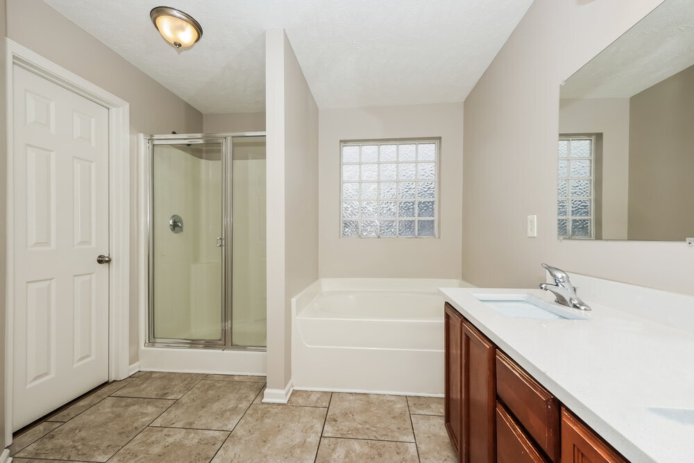 Building Photo - 1116 Harmony Ln