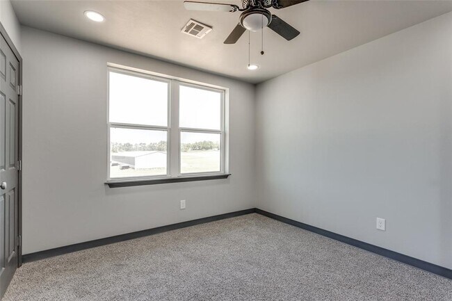 Building Photo - 12571 US-77