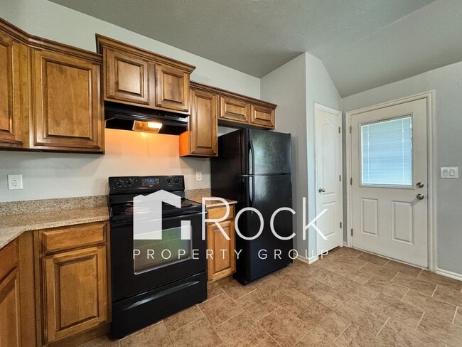 Building Photo - 3 Bedroom Home in Piedmont with ALL APPLIA...