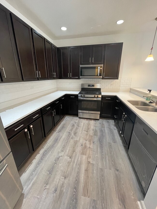 Building Photo - 4024 Trenwith Ln